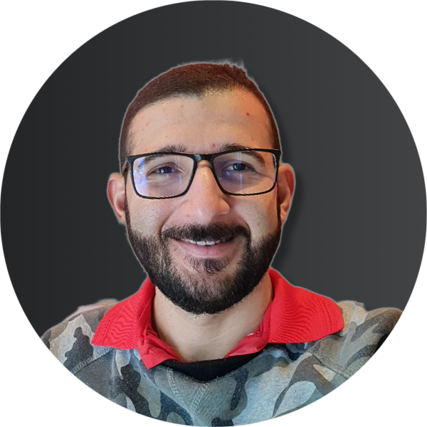 Imagem do rosto de Denilson Silva, com fundo cinza